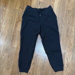 Lululemon women’s Black Jogger Sweatpants